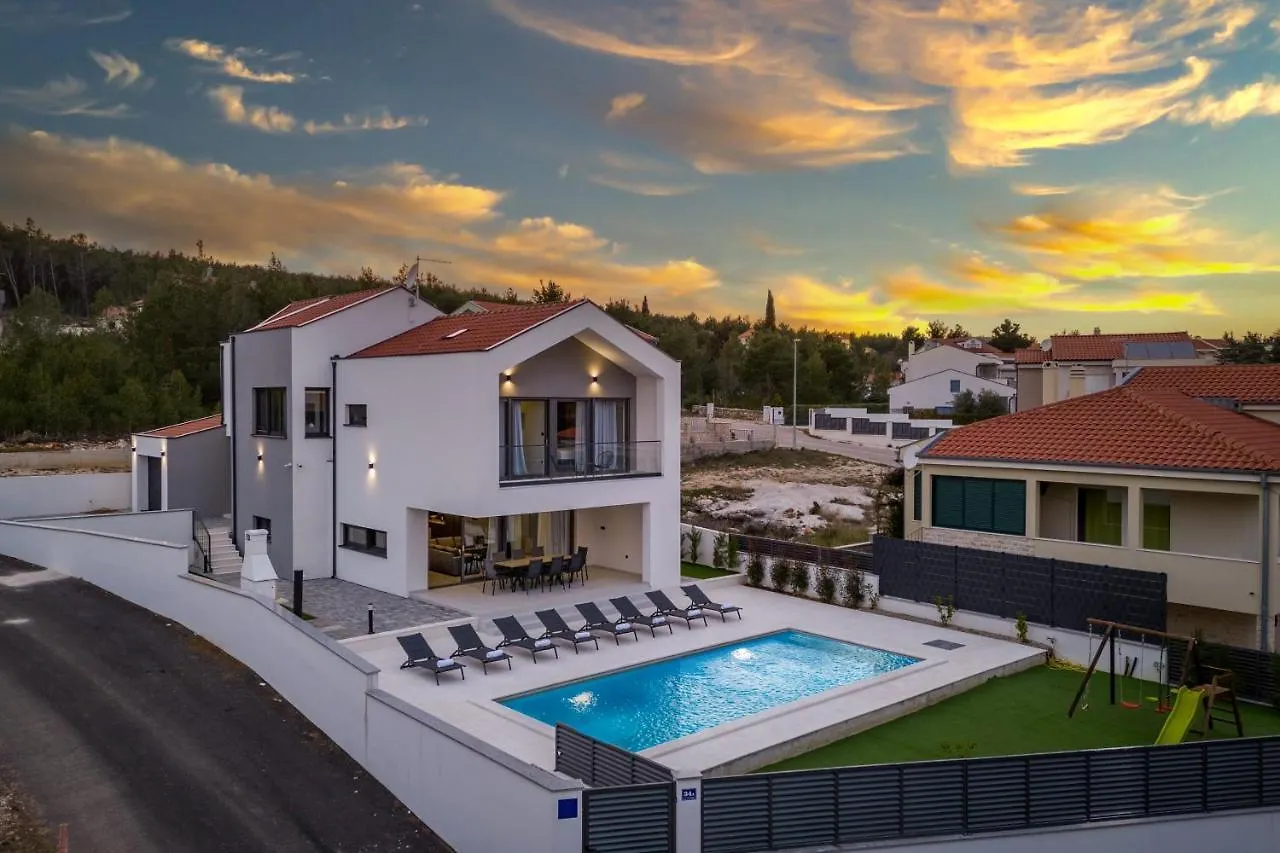 Villa Pine Pridraga